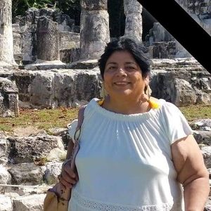 Meet your Posher, Dina